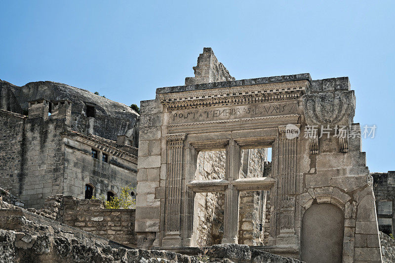 普罗旺斯(Les Baux de Provence)，“法国最美丽的村庄”。